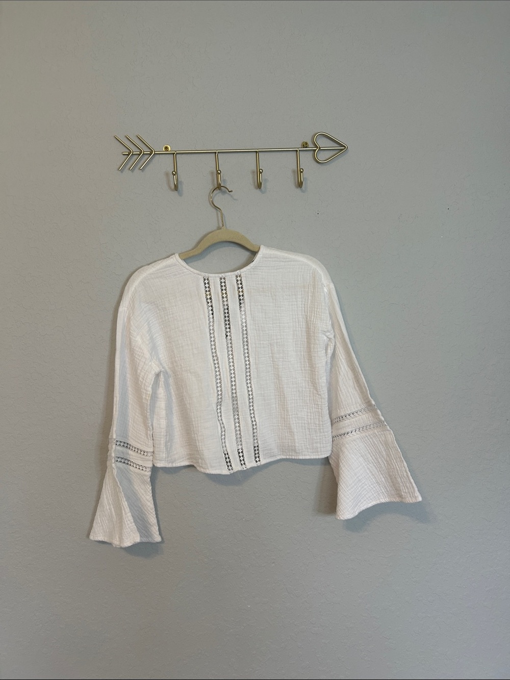 Express White Cropped Eyelet Bell Sleeve Gauze Lace Insert Boho  Top X-small